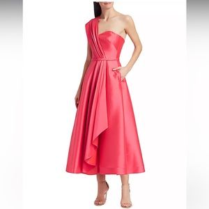 Gorgeous dress!!I received a complement from everyone